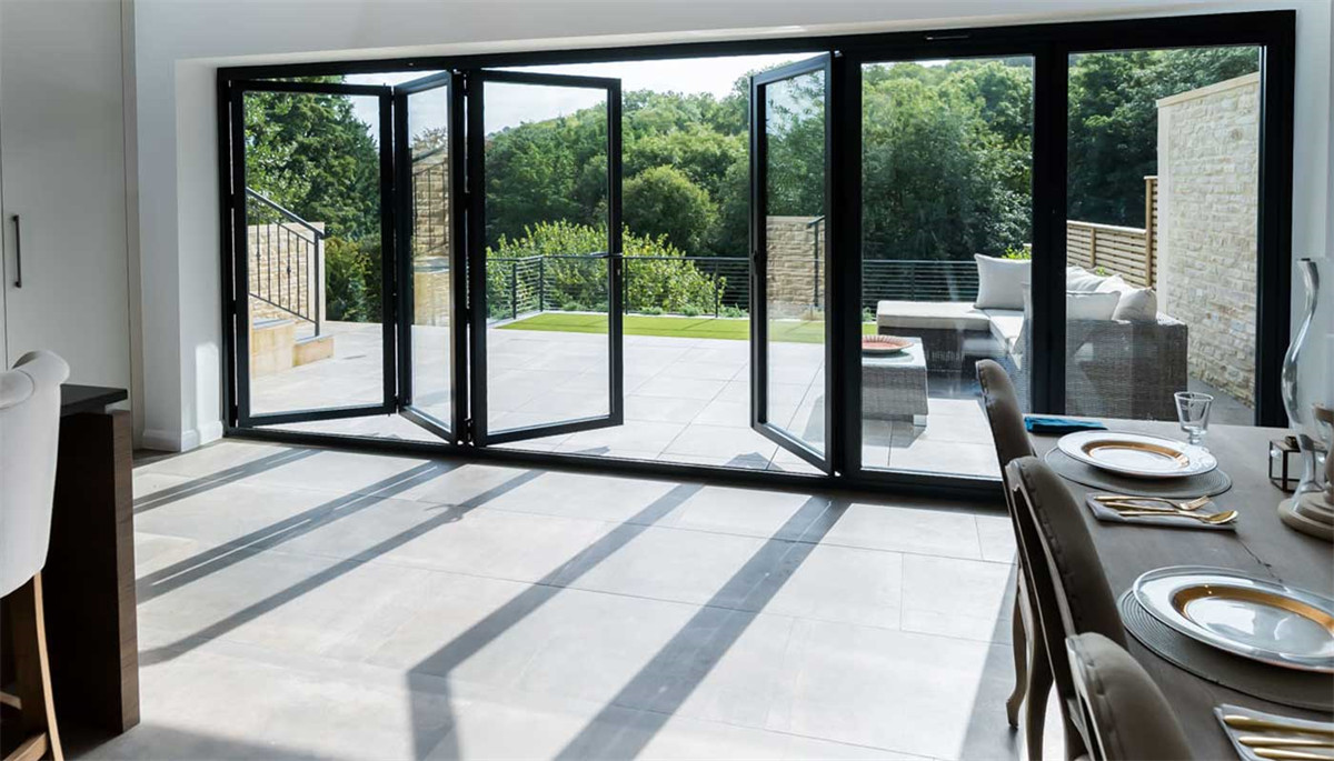 Factory customized high quality villa tempered glass soundproof aluminium folding door