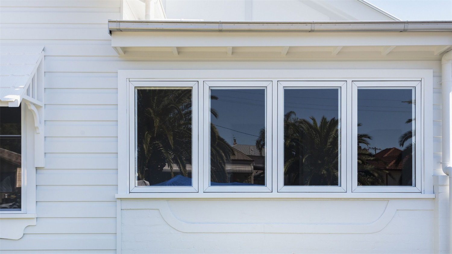Latest style villa aluminium tempered glass exterior insulated double casement windows