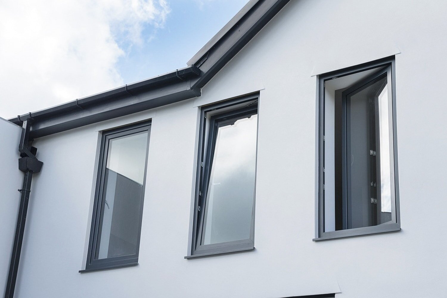 Factory customized villa living room aluminium double glass water proof metal tilt turn window